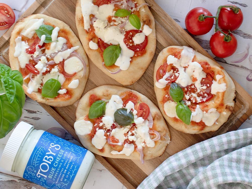 How to make Mini Naan Pizza with Blue Cheese Dressing & Dip
