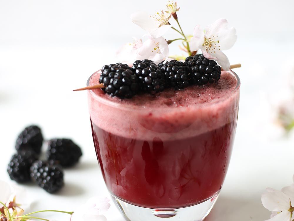 How to make Blooming Blackberry Mocktail