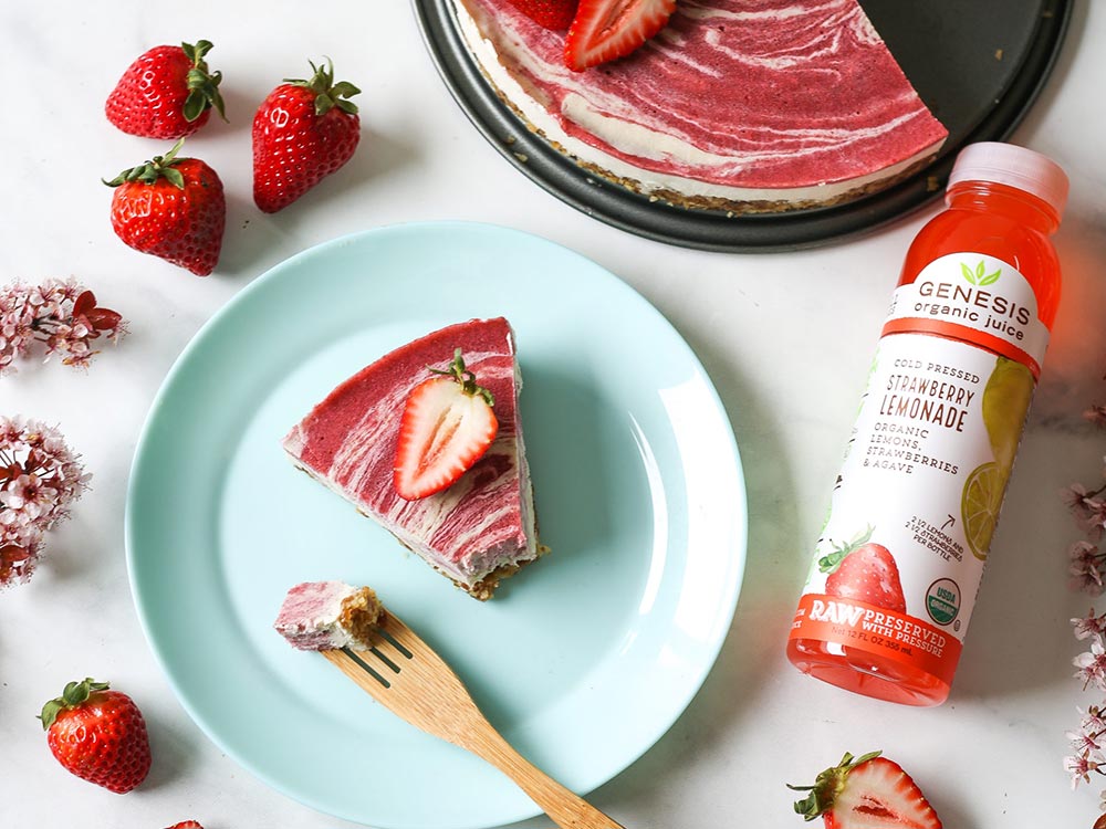 raw strawberry lemonade cheesecake