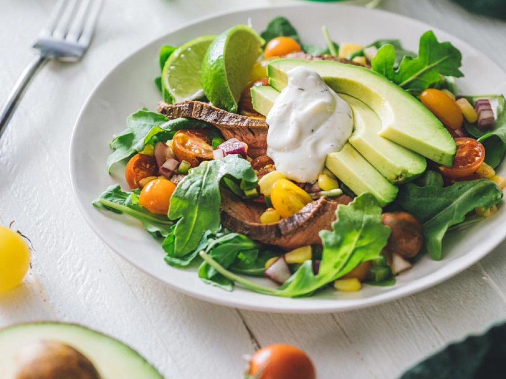 How to make Steak & Cherry Tomato Salad on Arugula with Ranch