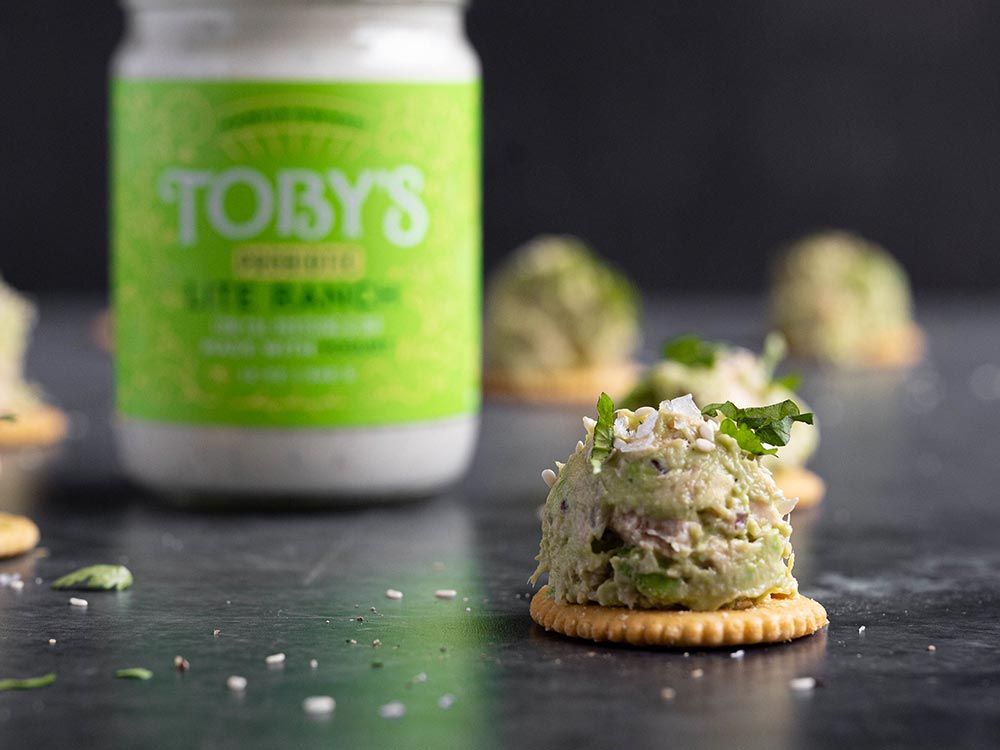How to make Avocado Ranch Tuna Salad Crackers