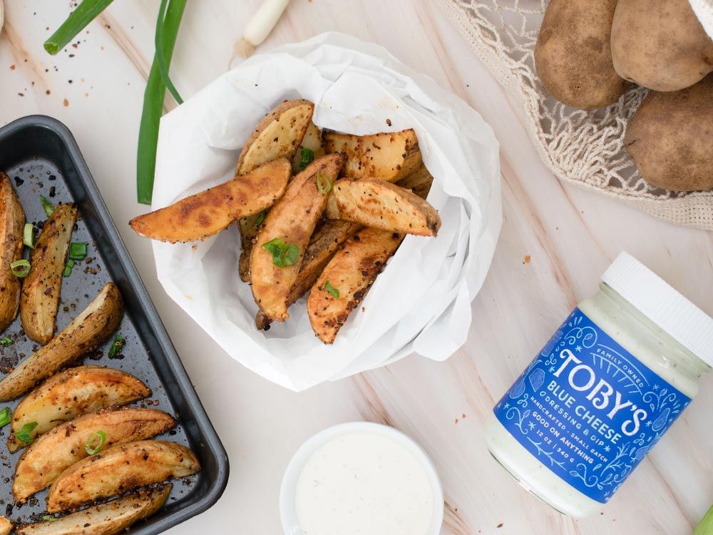 How to make Seasoned Salt Potato Wedges with Blue Cheese Dressing & Dip