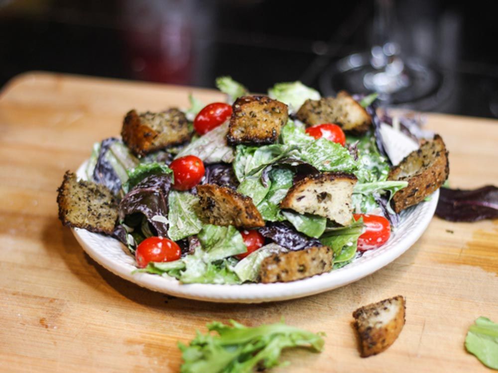 How to make Italian Croutons for Salad with Jalapeño Ranch