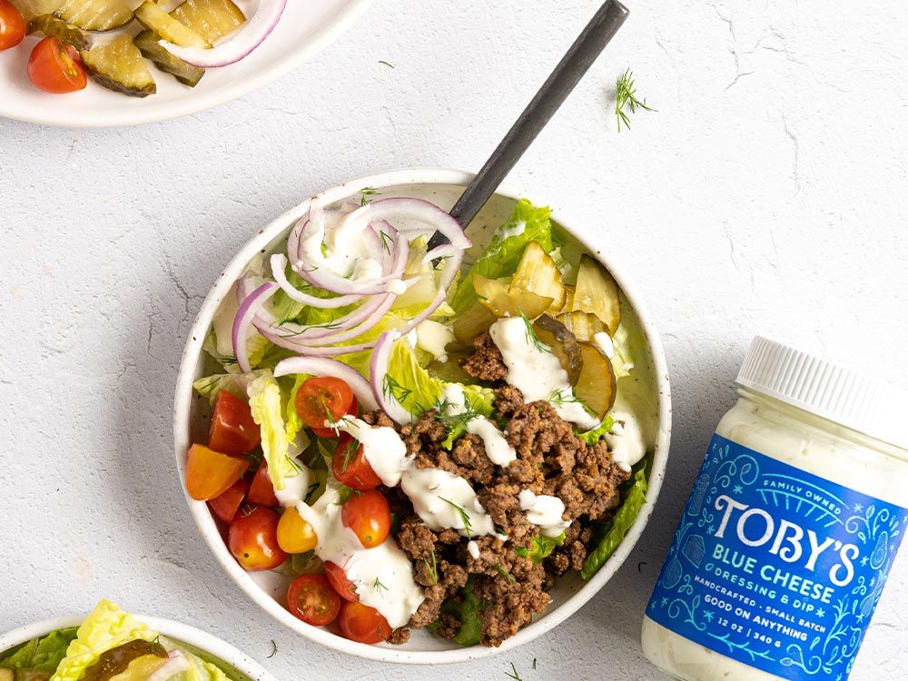 How to make Burger Salad Bowl with Blue Cheese Dressing