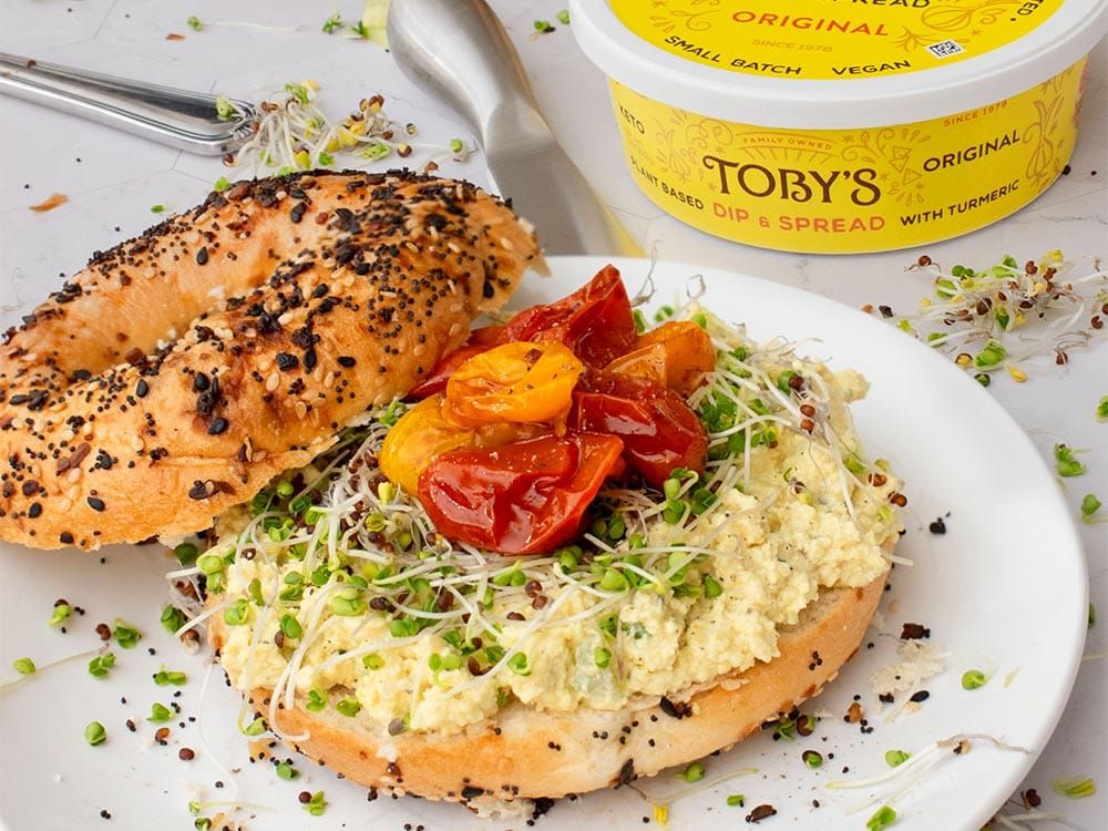 How to make Sprouts & Roasted Tomato Bagel with Dip & Spread