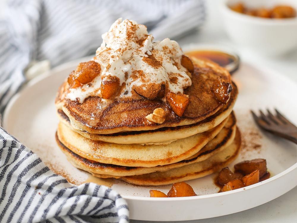 How to make Pancakes With Homemade Apple Compote