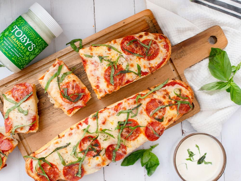 How to make French Bread Pepperoni Pizza with Ranch Dressing