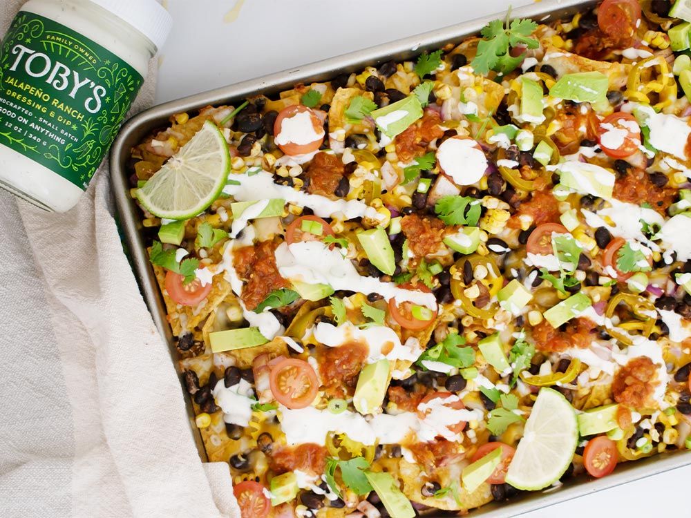 How to make Loaded Sheet Pan Nachos with Jalapeño Ranch Dressing & Dip